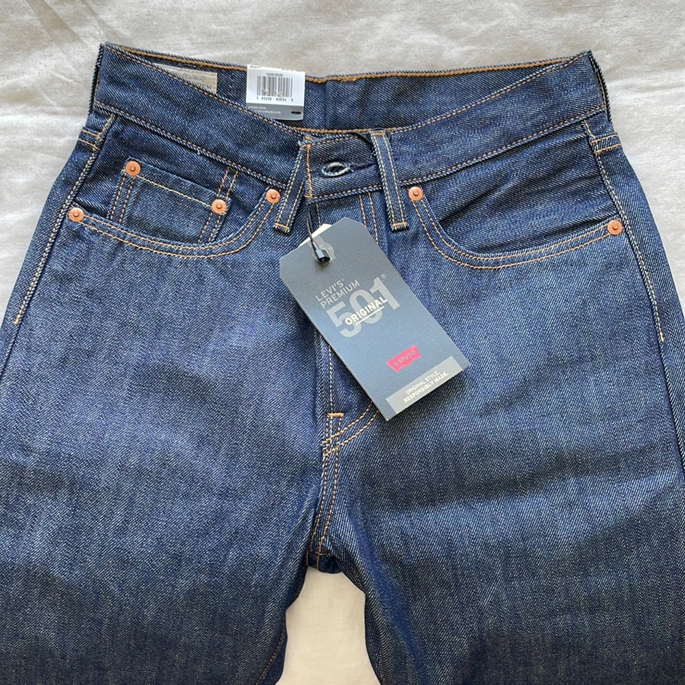 Levi’s 501 Dark Wash Straight-leg Jeans 26 NWT